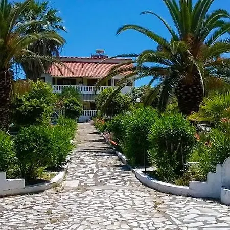 Aktaia Tatil Evi *