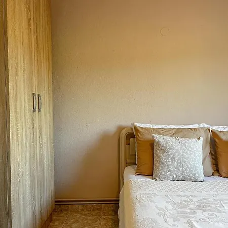 Aktaia Holiday home *